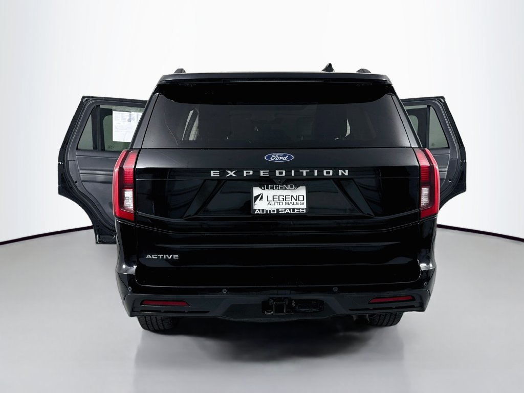 Used 2025 Ford Expedition Active AWD/4WD image 26