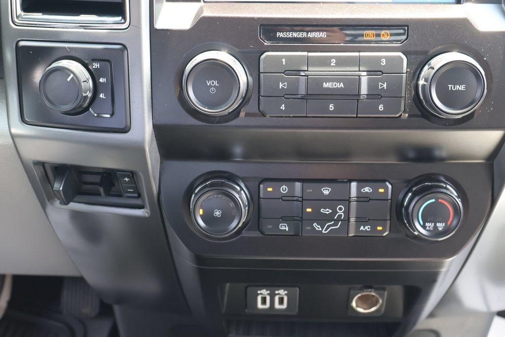 Used 2019 Ford F350 XLT w/ Snow Plow Prep Package AWD/4WD image 13