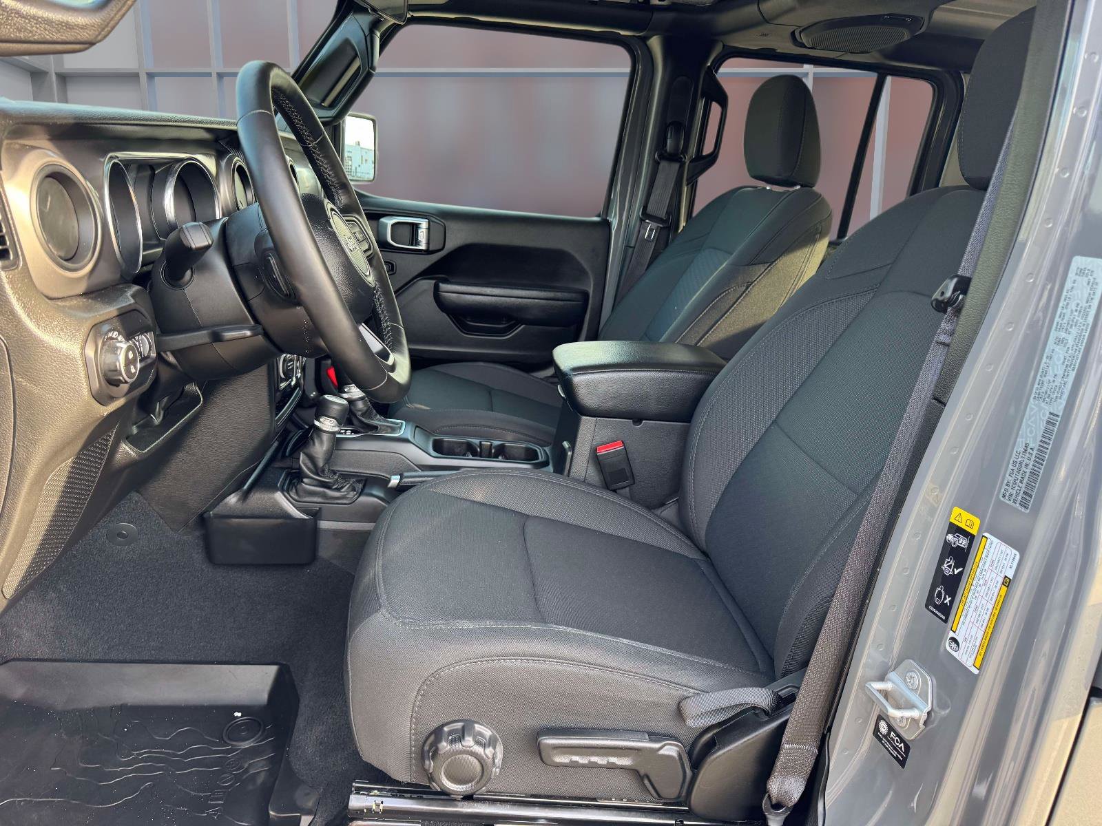 Used 2022 Jeep Gladiator Sport image 16
