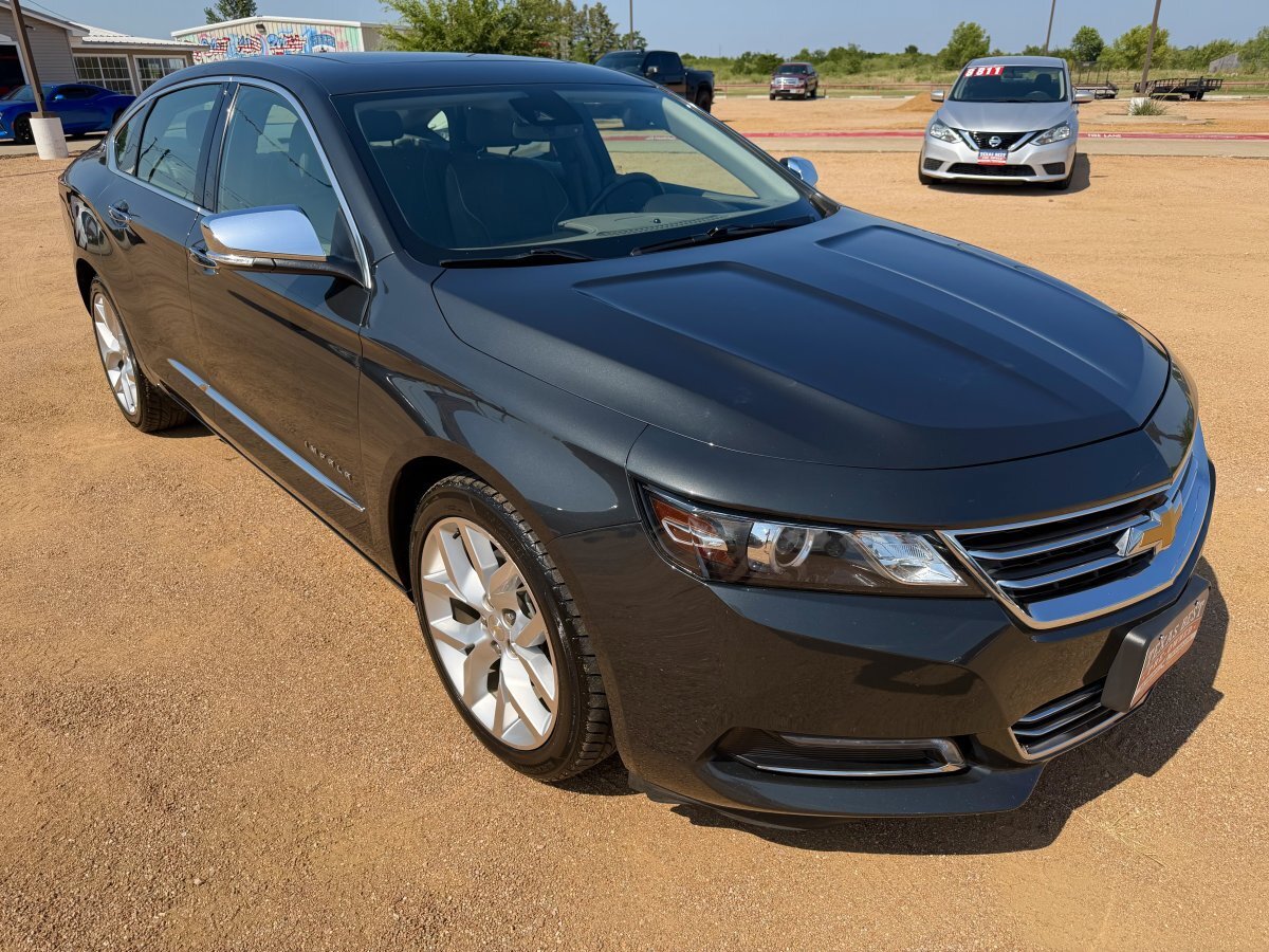 Used 2015 Chevrolet Impala LTZ FWD image 3