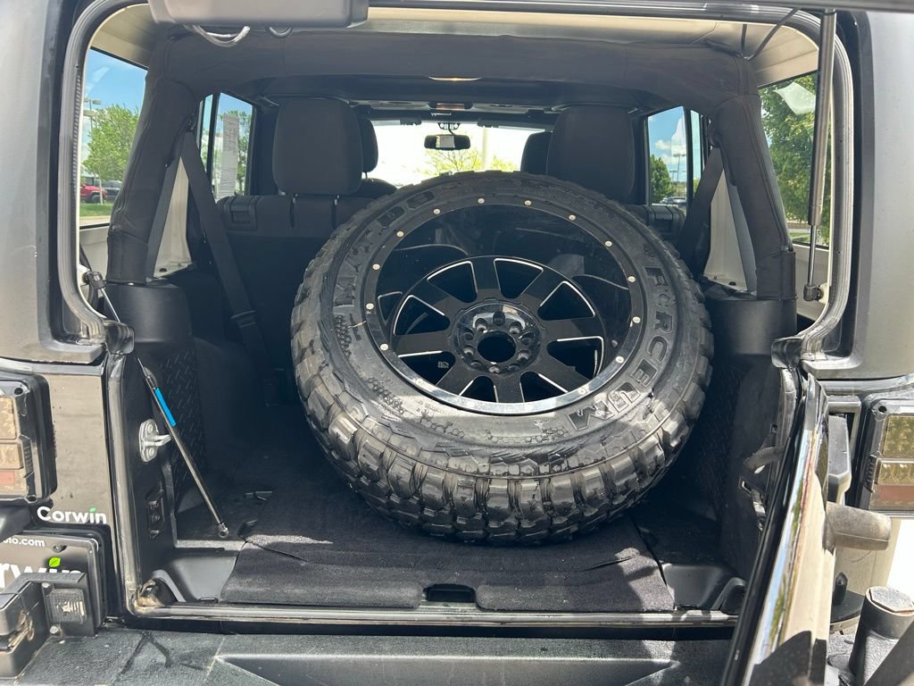 Used 2018 Jeep Wrangler Unlimited Sport S AWD/4WD image 24