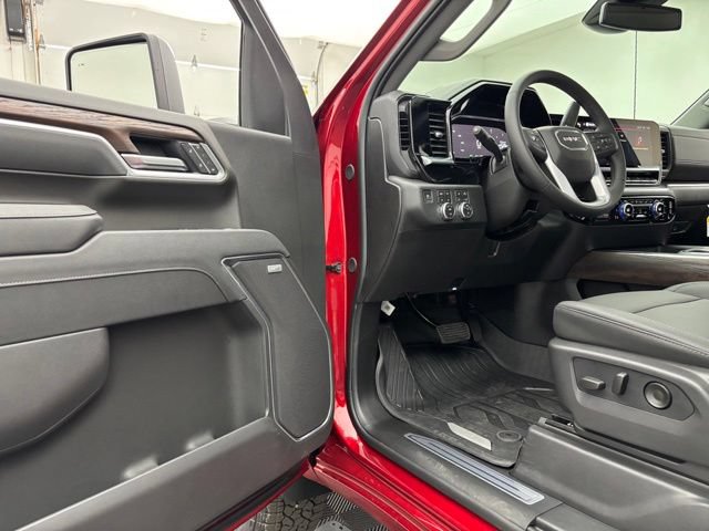 New 2026 GMC Sierra 2500 SLT w/ SLT Premium Package AWD/4WD image 17