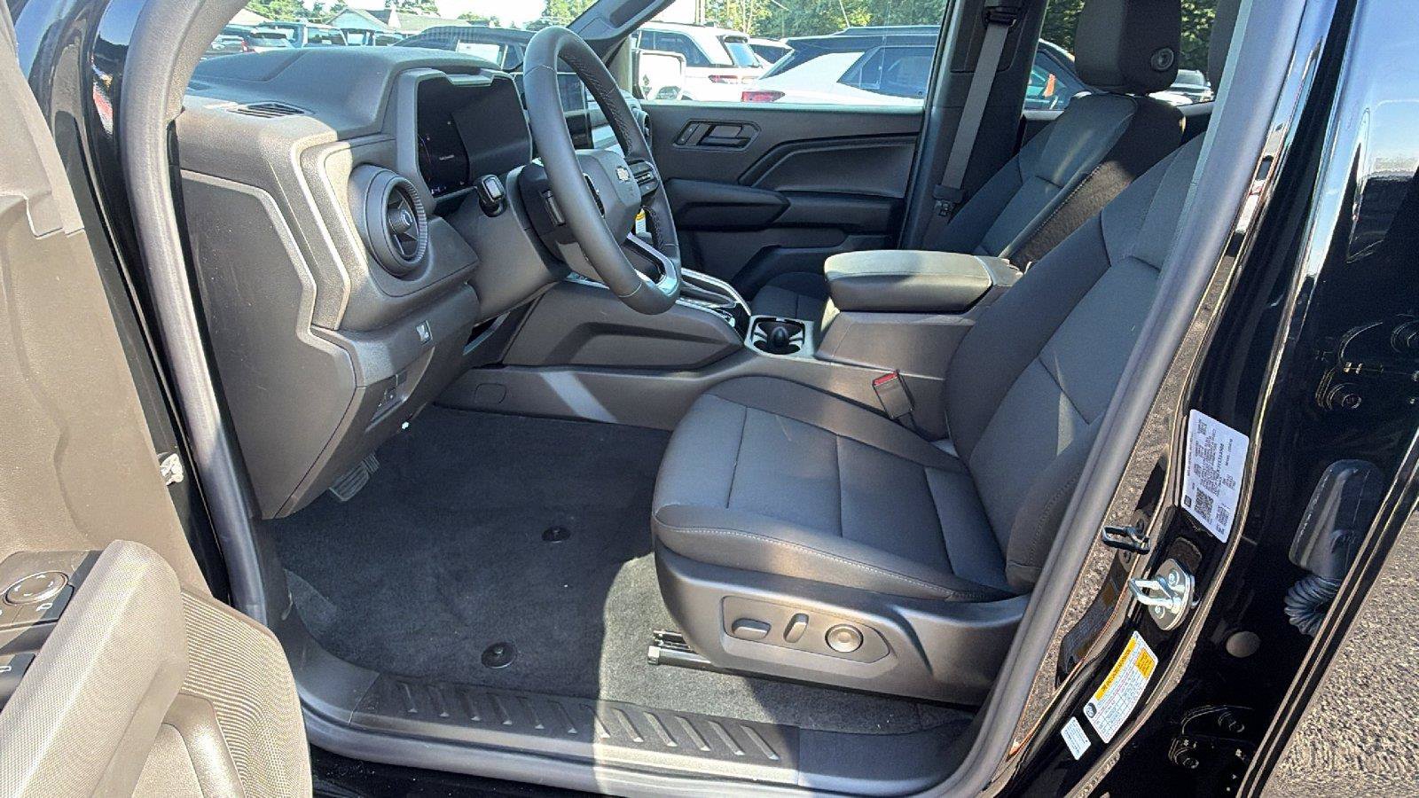 New 2026 Chevrolet Colorado W/T w/ WT Custom Package AWD/4WD image 14