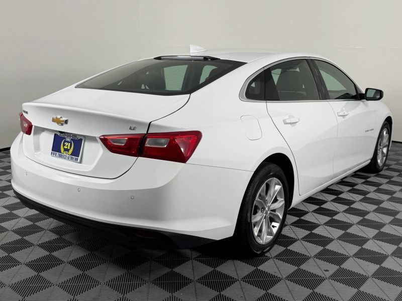 Used 2024 Chevrolet Malibu LT w/ LPO, Floor Liner Package FWD image 9