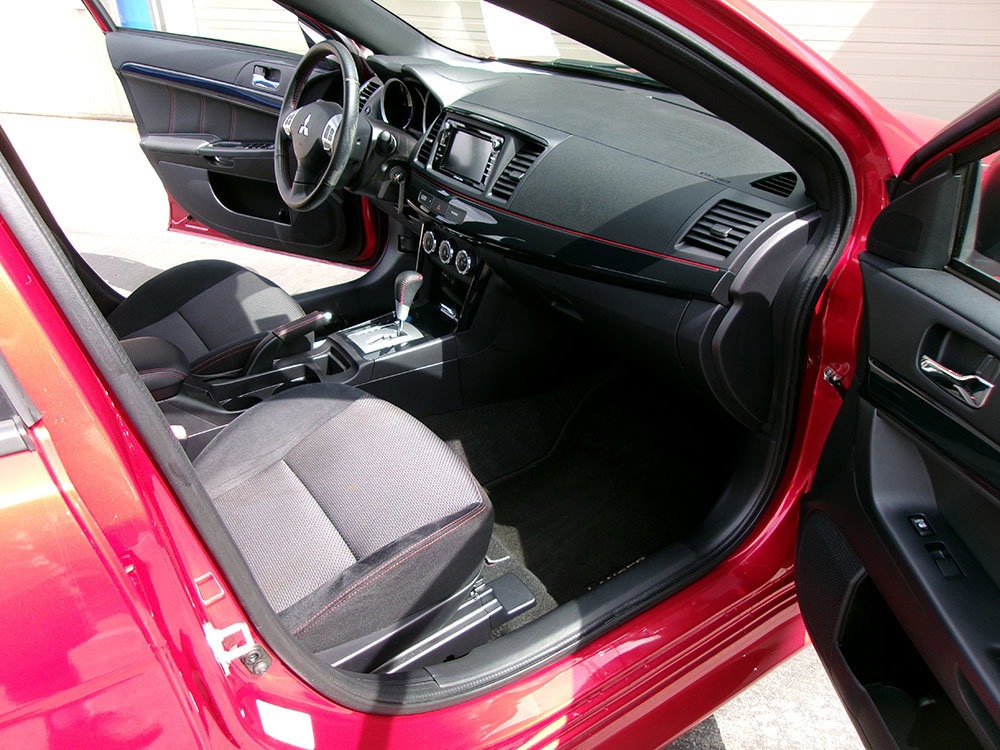 Used 2017 Mitsubishi Lancer LE FWD image 10