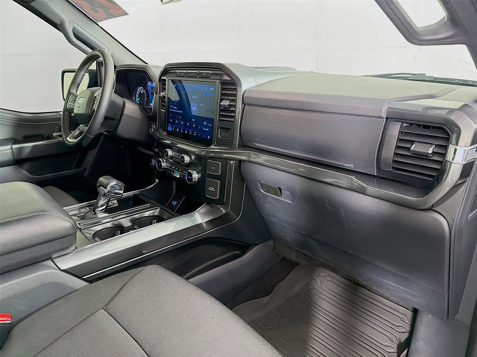 Used 2023 Ford F150 XLT w/ Equipment Group 302A High image 29