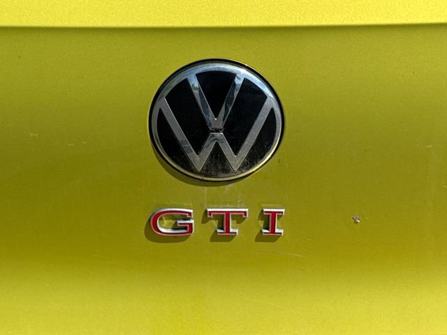 Used 2022 Volkswagen GTI Autobahn FWD image 17