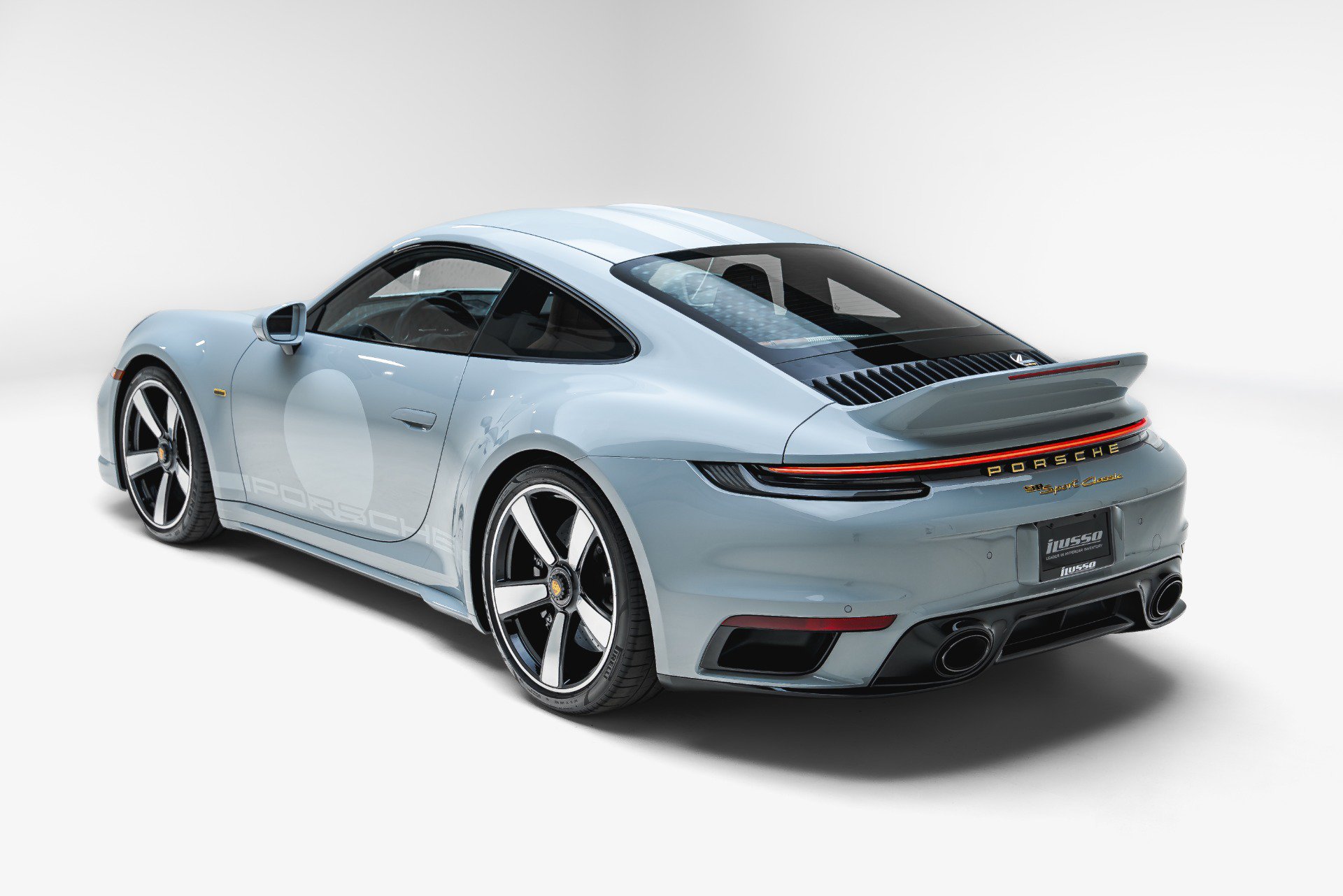 Used 2023 Porsche 911 Sport Classic RWD image 23