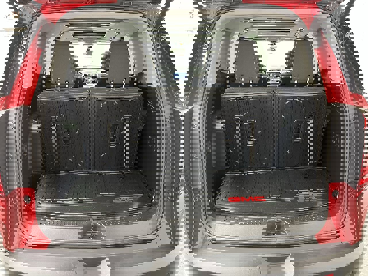 Certified 2023 GMC Acadia SLE w/ Driver Convenience Package image 33