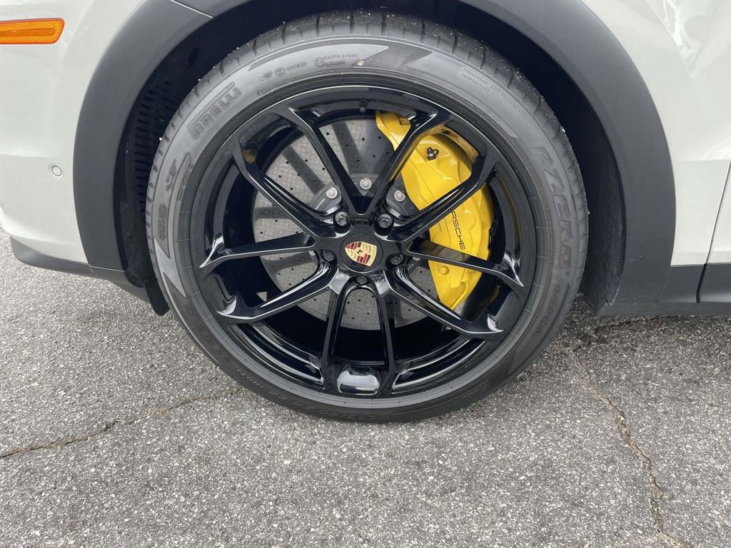 Used 2024 Porsche Cayenne Turbo GT image 30