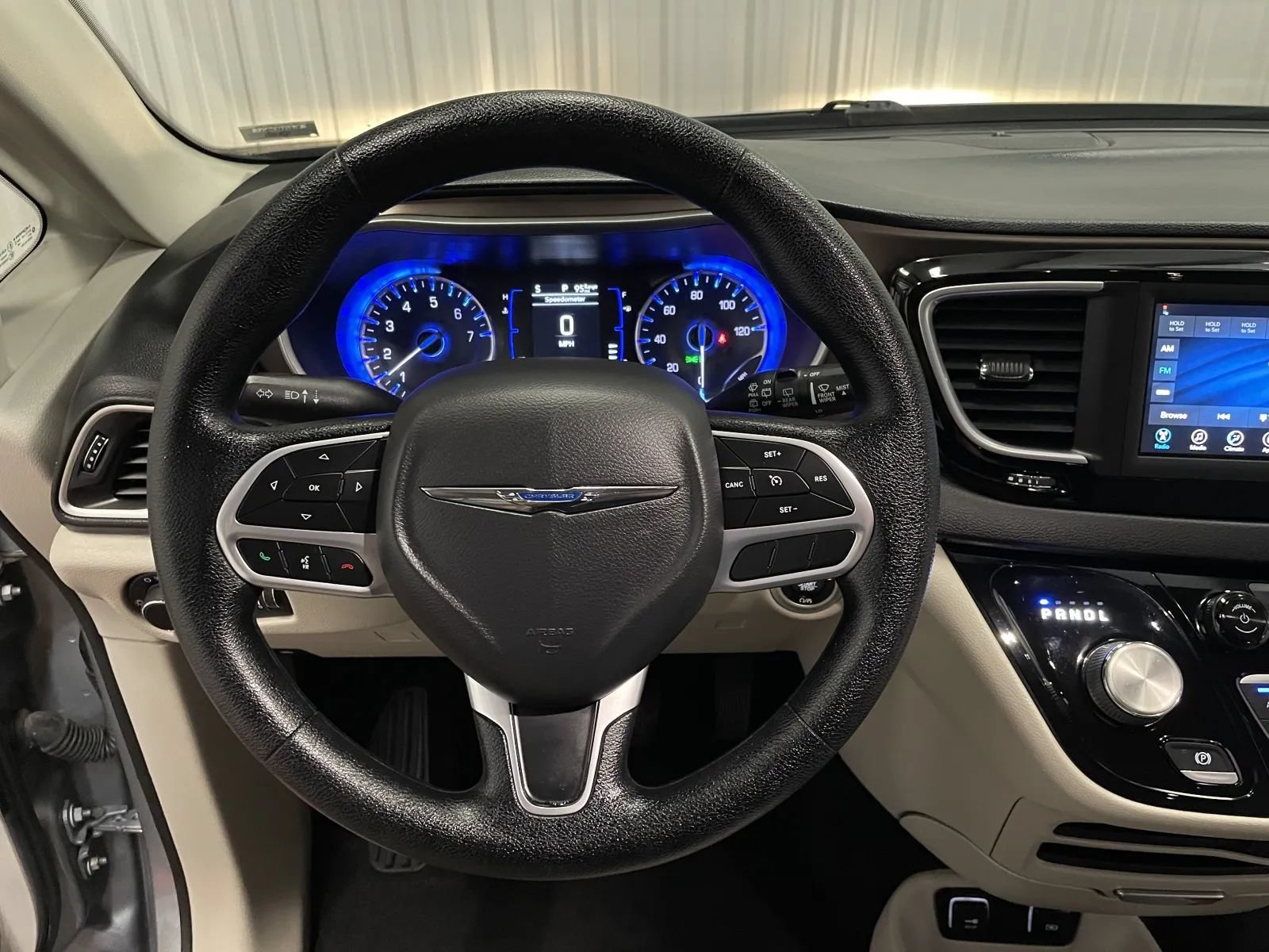 Used 2021 Chrysler Voyager Lxi FWD image 18