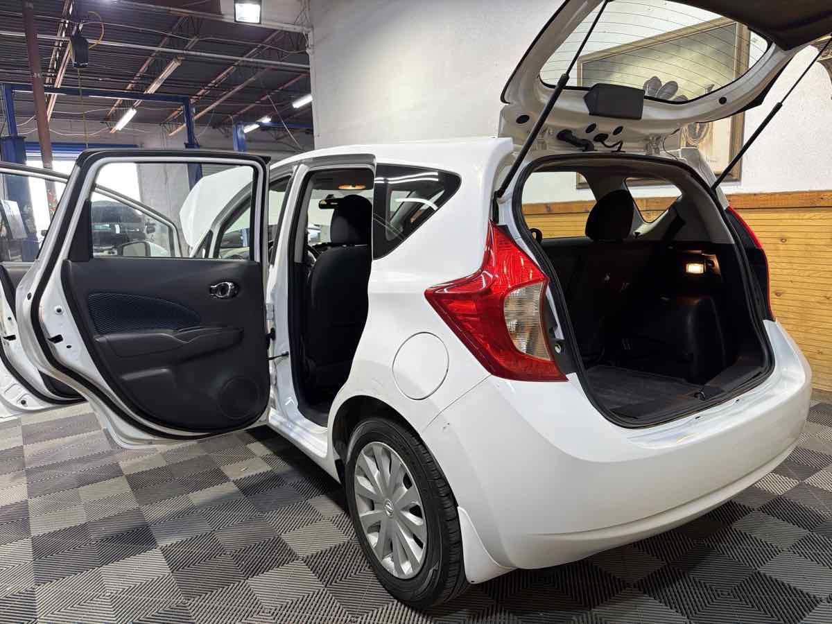 Used 2015 Nissan Versa Note SV image 13