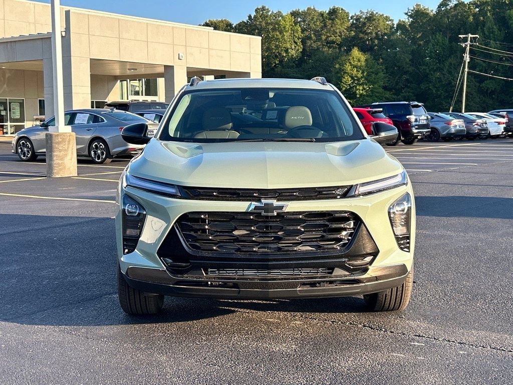 New 2026 Chevrolet Trax ACTIV w/ Driver Confidence Package FWD image 2