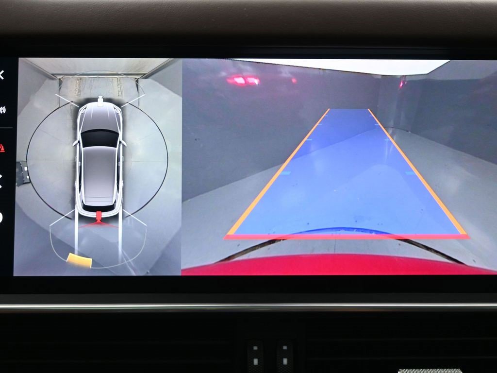 Used 2023 Porsche Cayenne Turbo w/ Premium Package Plus image 15