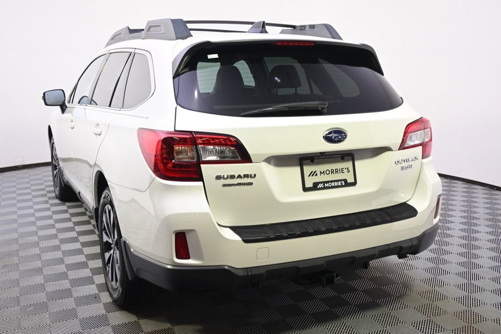 Used 2016 Subaru Outback 3.6R Limited AWD/4WD image 4