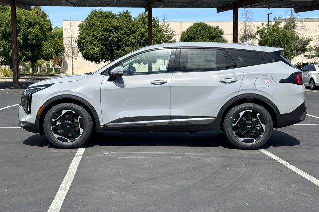 New 2027 Kia Sportage S FWD image 10