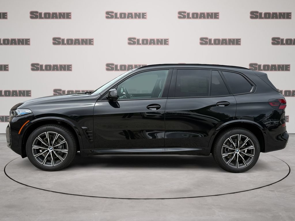 New 2026 BMW X5 xDrive40i w/ M Sport Package AWD/4WD image 2