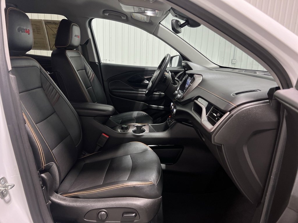 Used 2023 GMC Terrain AT4 image 26