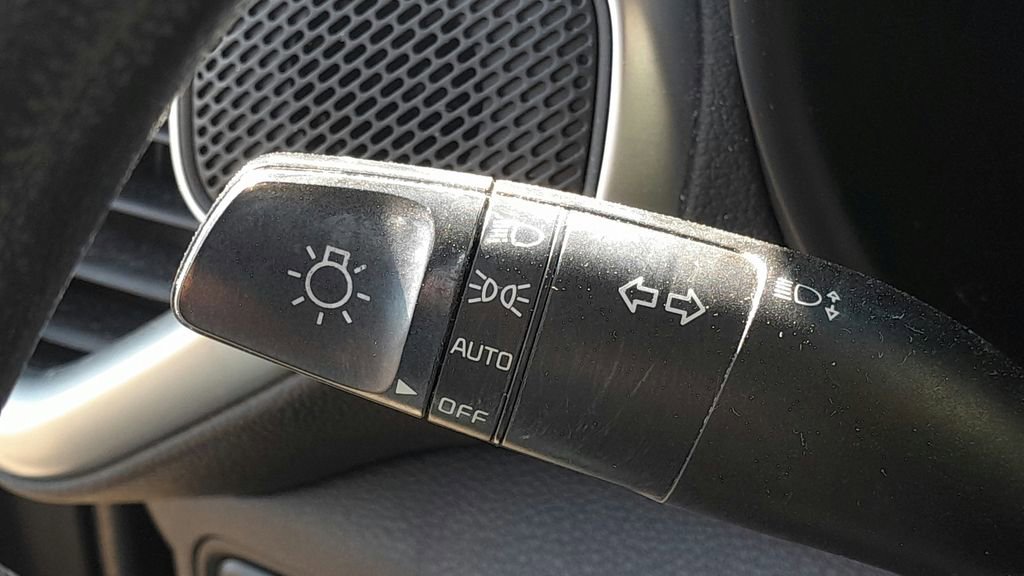 Used 2020 Kia Soul S FWD image 27
