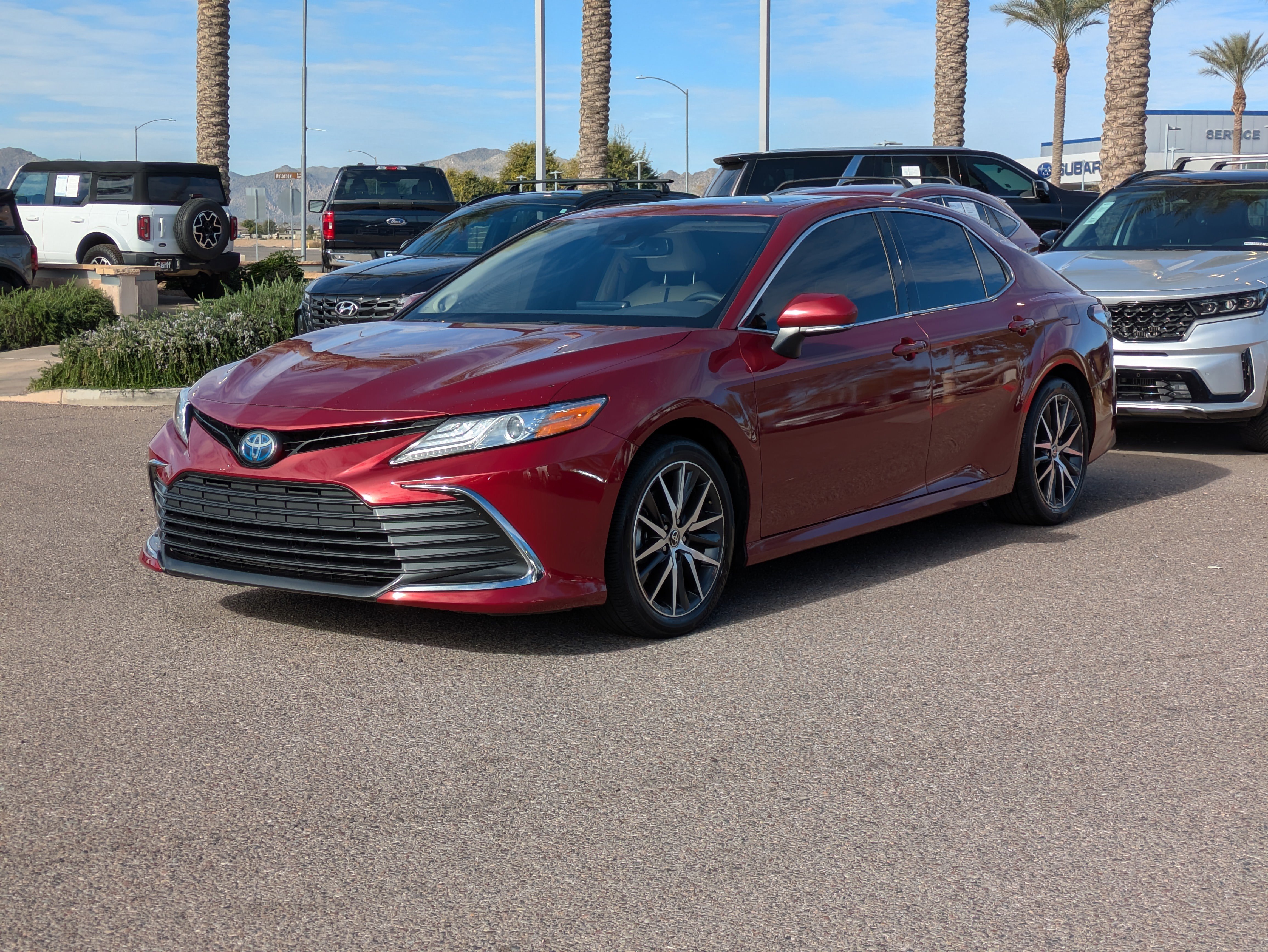 Used 2022 Toyota Camry XLE image 7