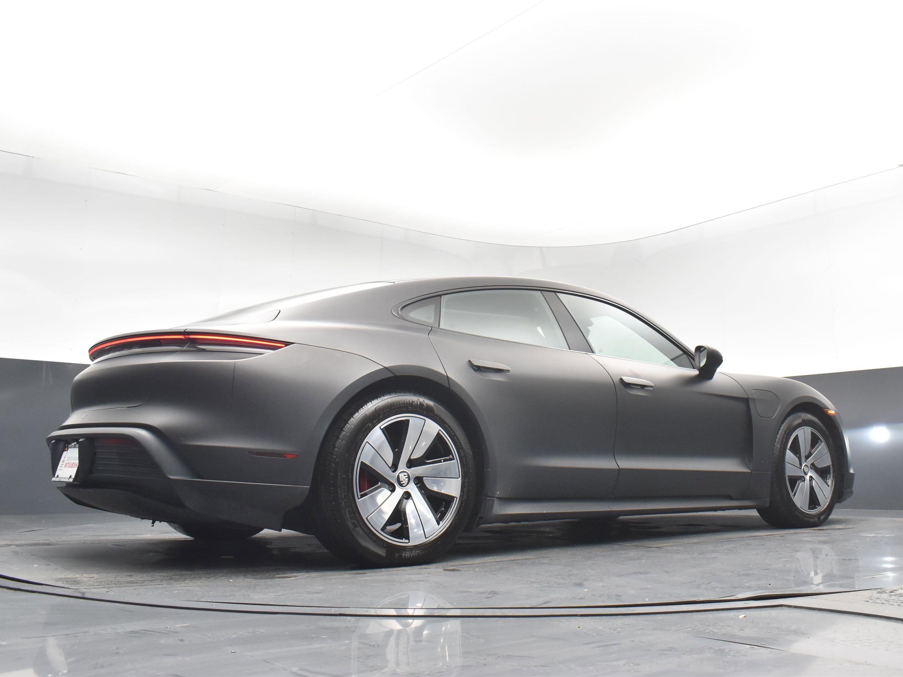 Used 2020 Porsche Taycan 4S image 19
