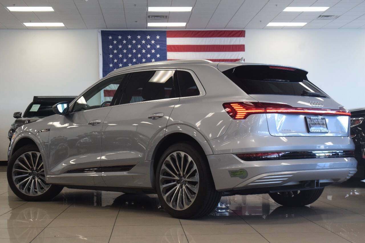 Used 2019 Audi e-tron Prestige w/ Prestige Package AWD/4WD image 21
