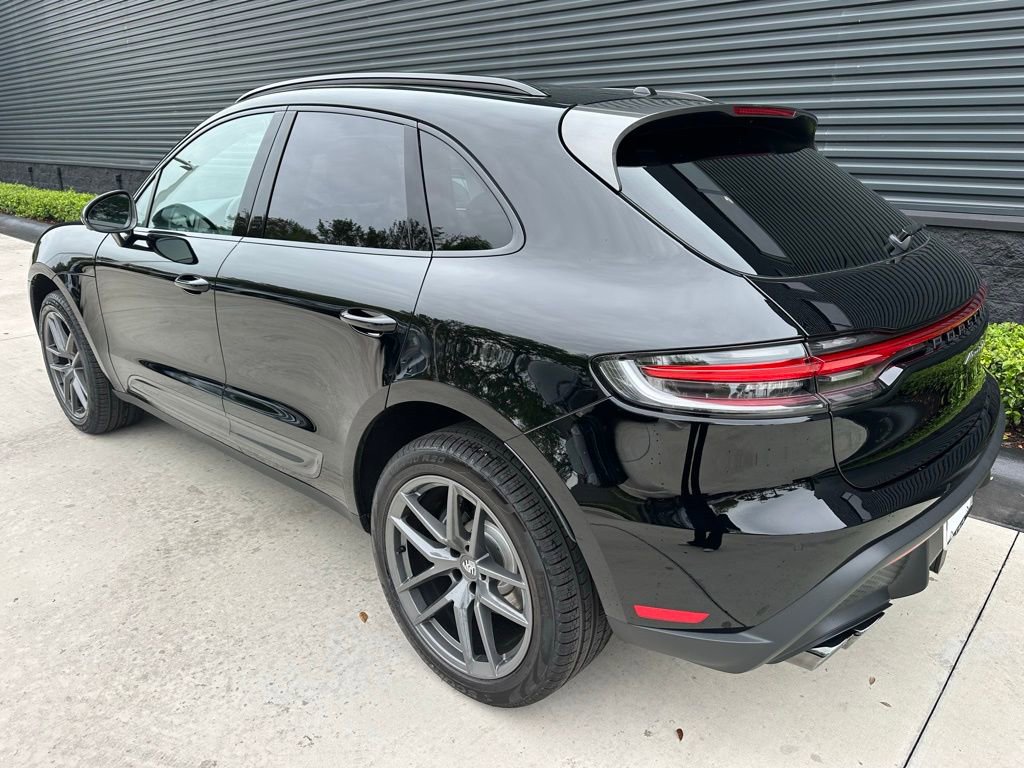 Used 2026 Porsche Macan Turbo AWD/4WD image 3