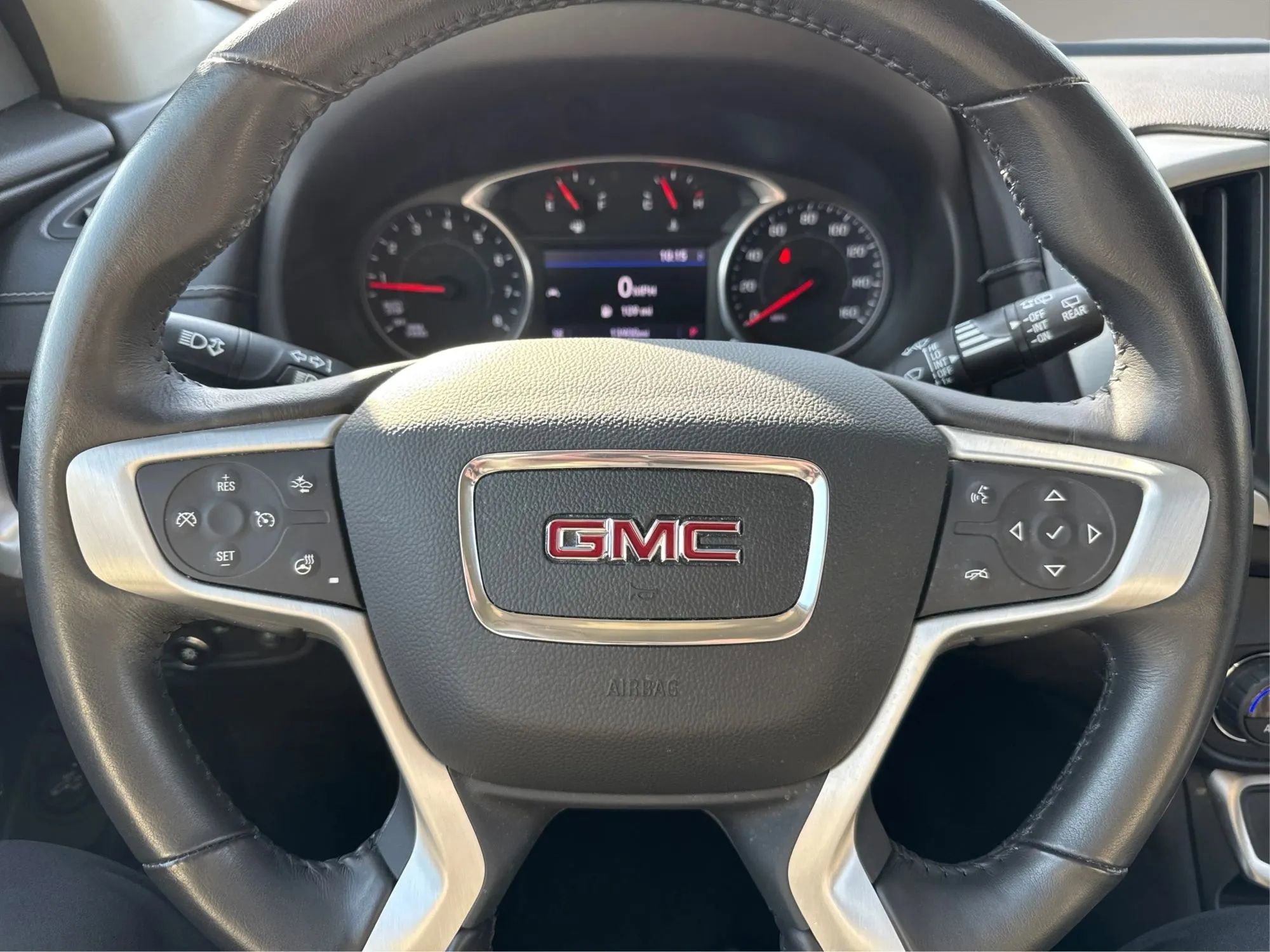 Used 2022 GMC Terrain SLT image 18