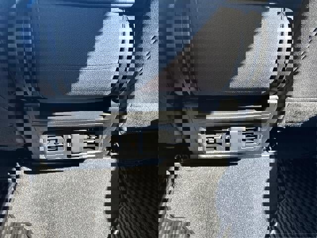 Certified 2025 Chevrolet Silverado 1500 LT image 25