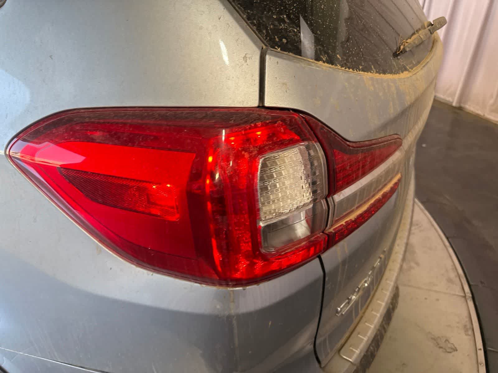 Used 2021 Subaru Ascent Premium w/ Convenience Package AWD/4WD image 9