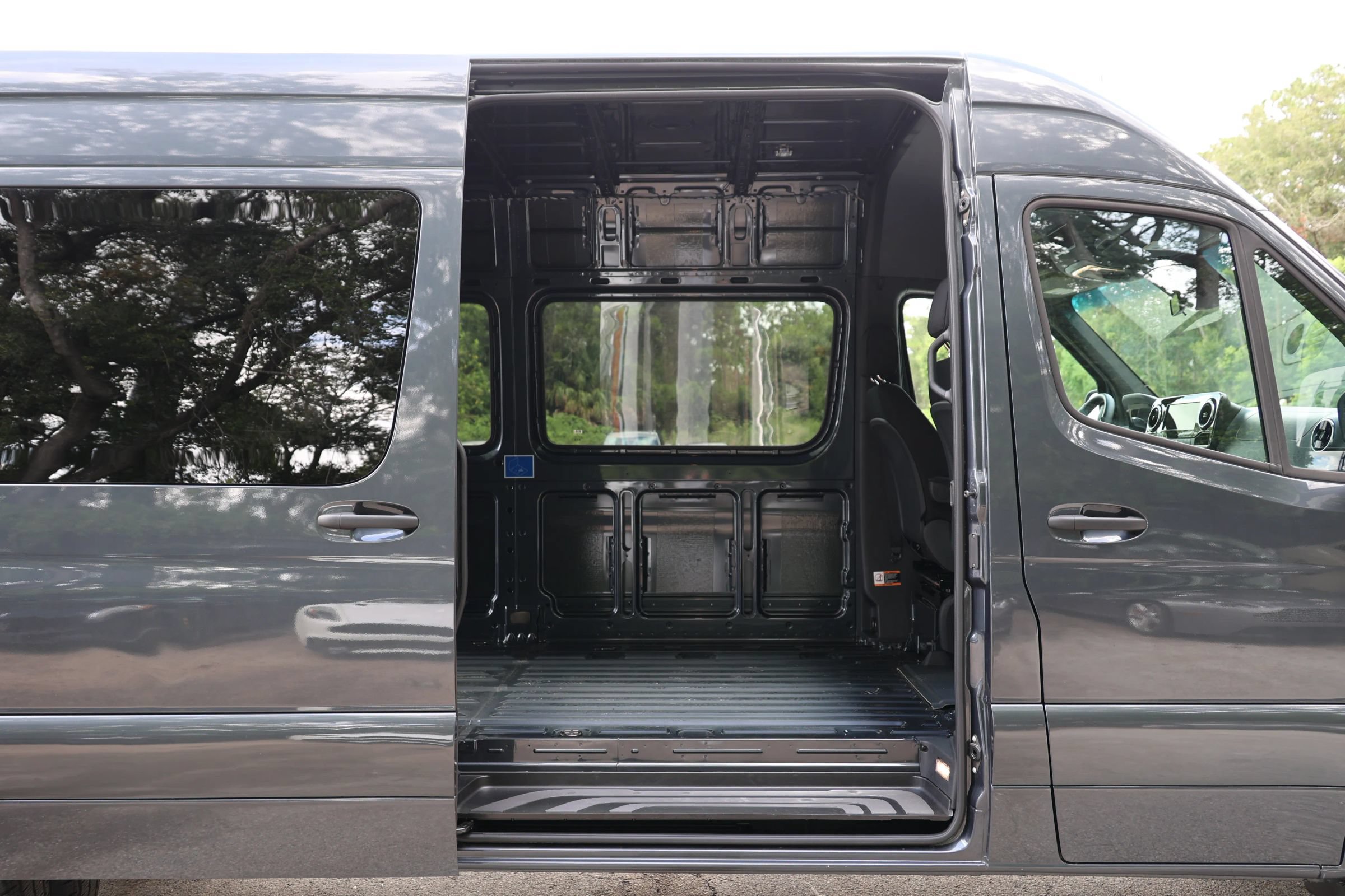 Used 2024 Mercedes-Benz Sprinter 3500 w/ Parking Package image 37
