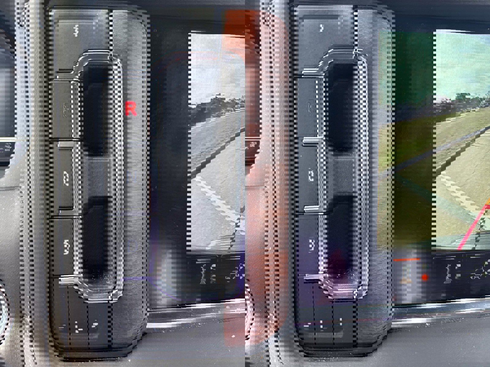 Used 2024 GMC Yukon Denali Ultimate w/ LPO, Floor Liner Package image 36