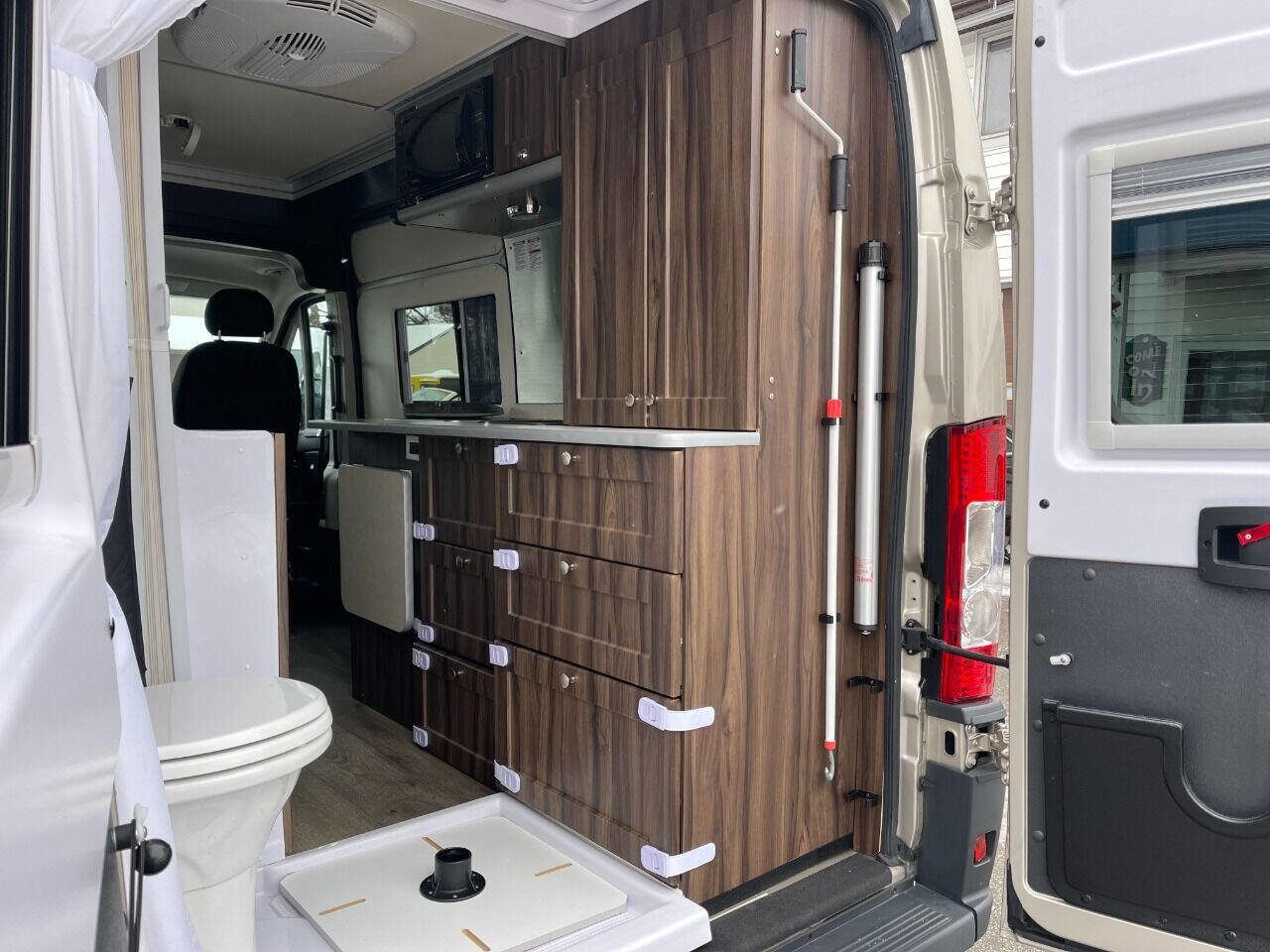 Used 2018 RAM ProMaster 1500 w/ Premium Appearance Group image 11