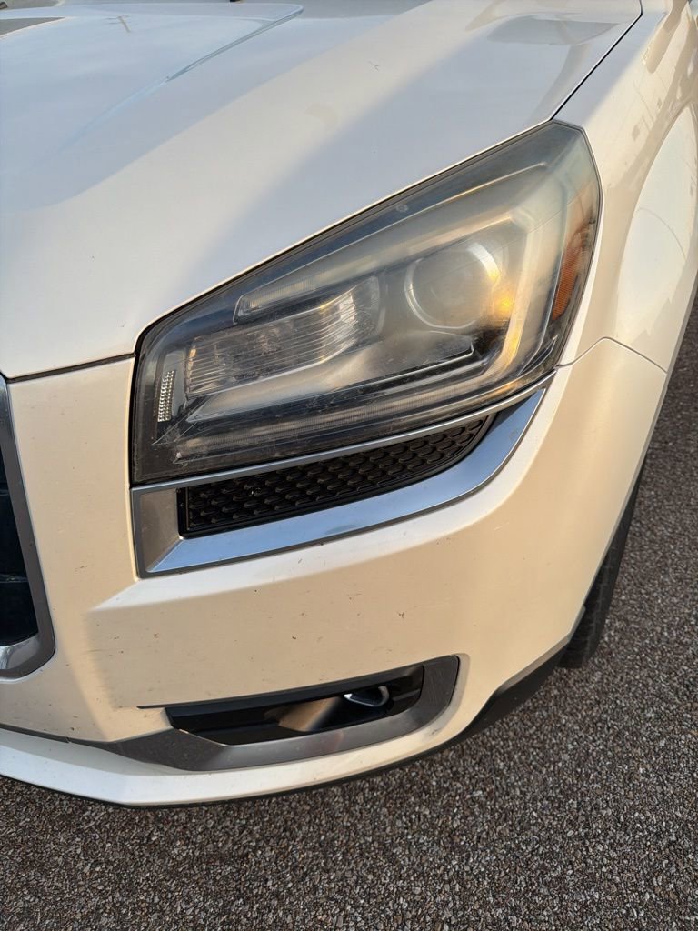 Used 2013 GMC Acadia SLT image 17