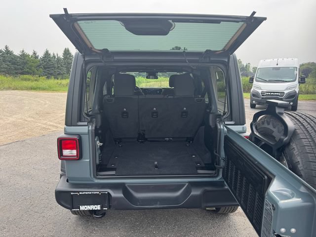 Certified 2024 Jeep Wrangler Unlimited Sport AWD/4WD image 17