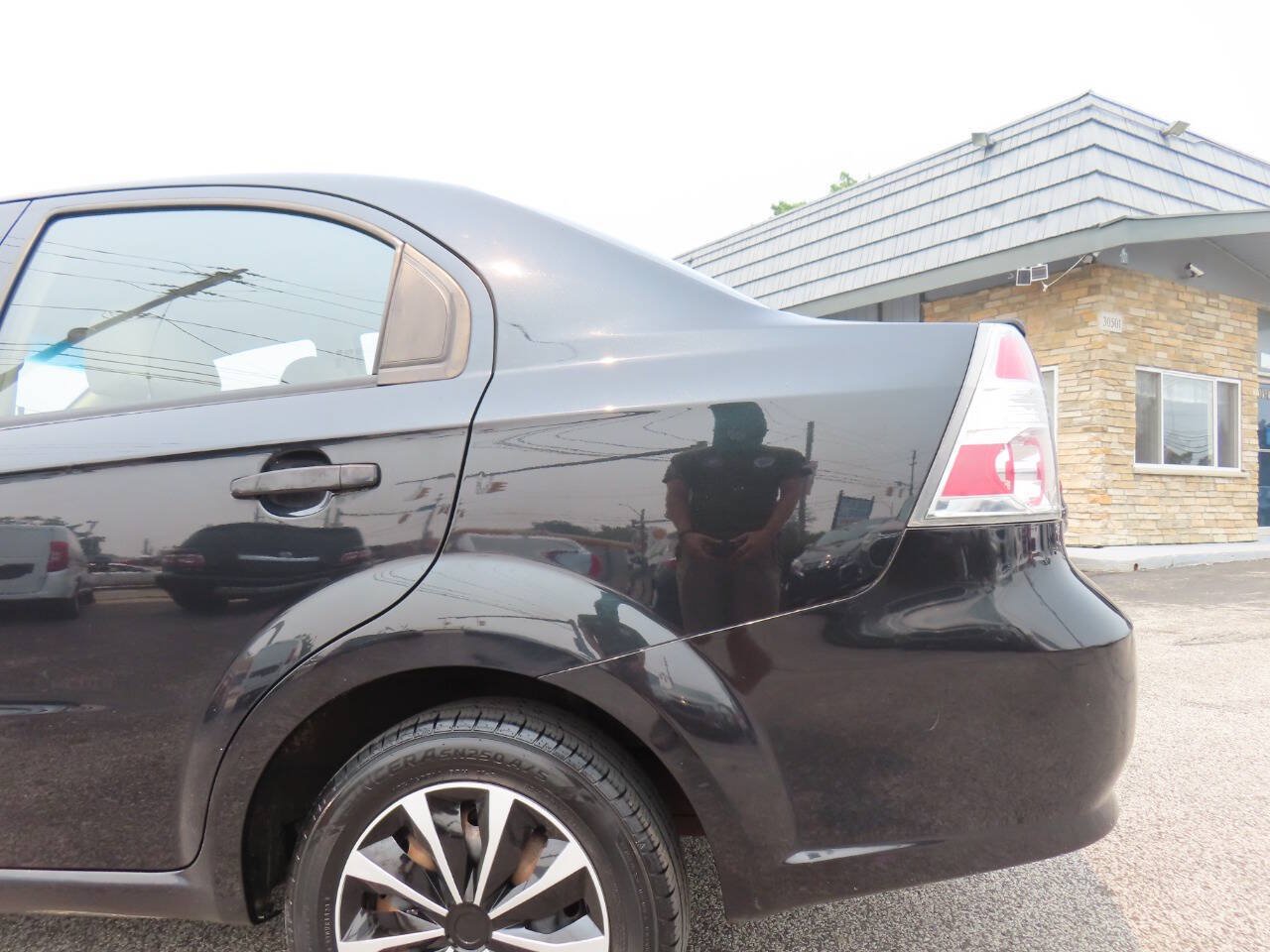 Used 2011 Chevrolet Aveo LT w/ Power and Convenience Package FWD image 28