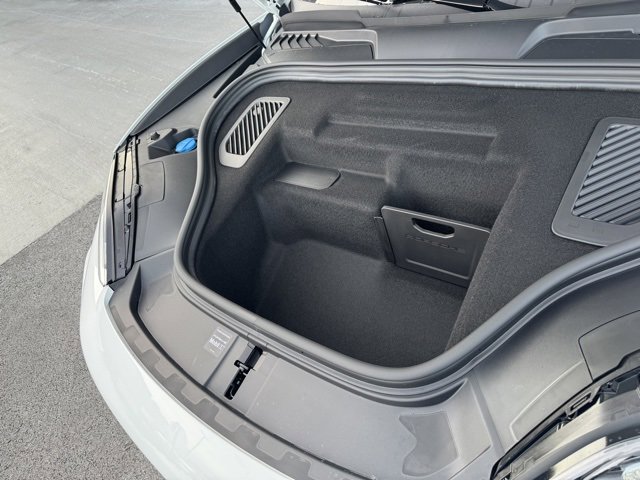 New 2025 Porsche Macan Turbo Electric image 34