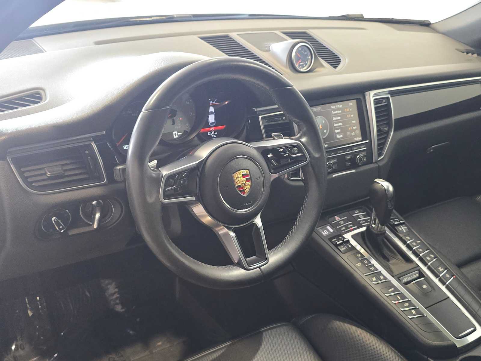 Used 2015 Porsche Macan S AWD/4WD image 4
