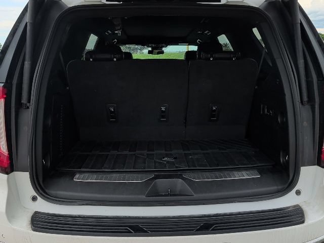 Used 2023 GMC Yukon Denali AWD/4WD image 16