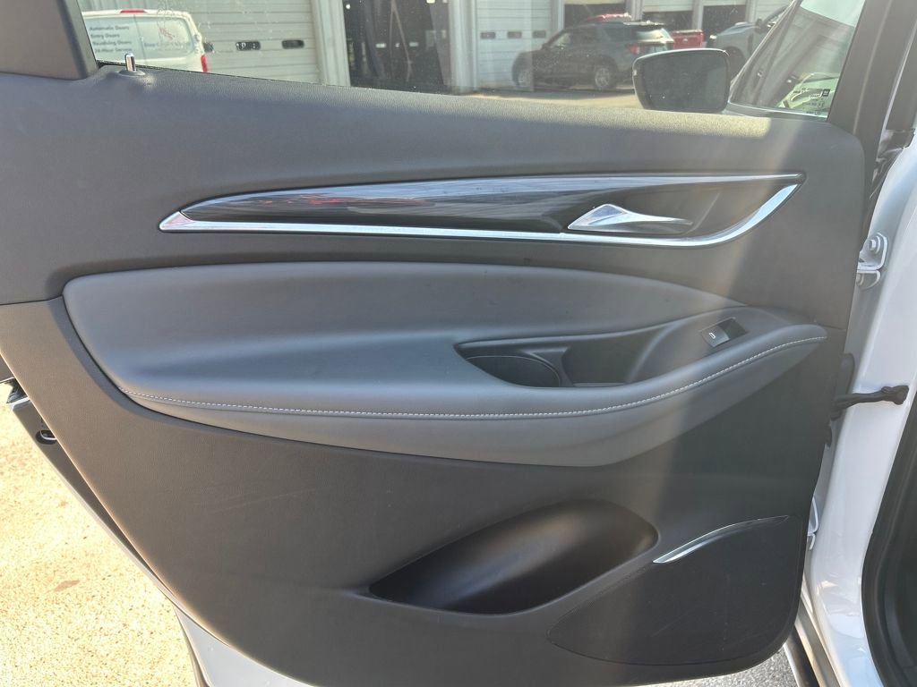 Used 2024 Buick Enclave Premium image 26