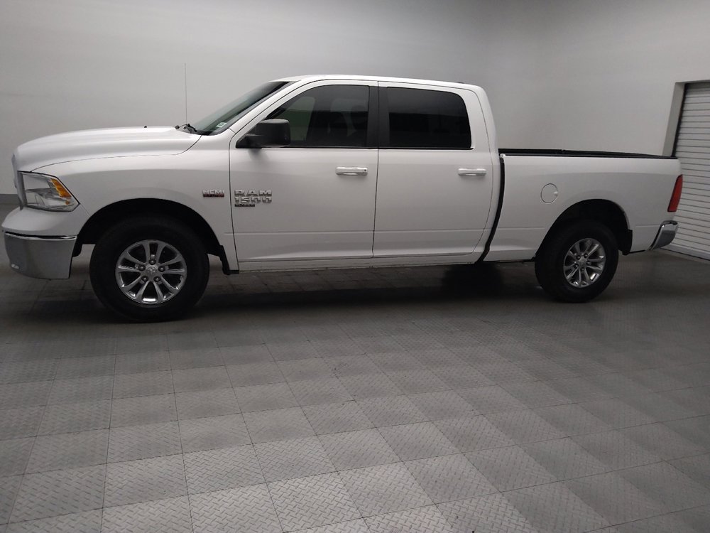 Used 2019 RAM 1500 Classic SLT image 2