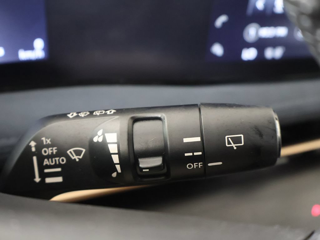 Used 2024 Nissan Ariya AWD image 46