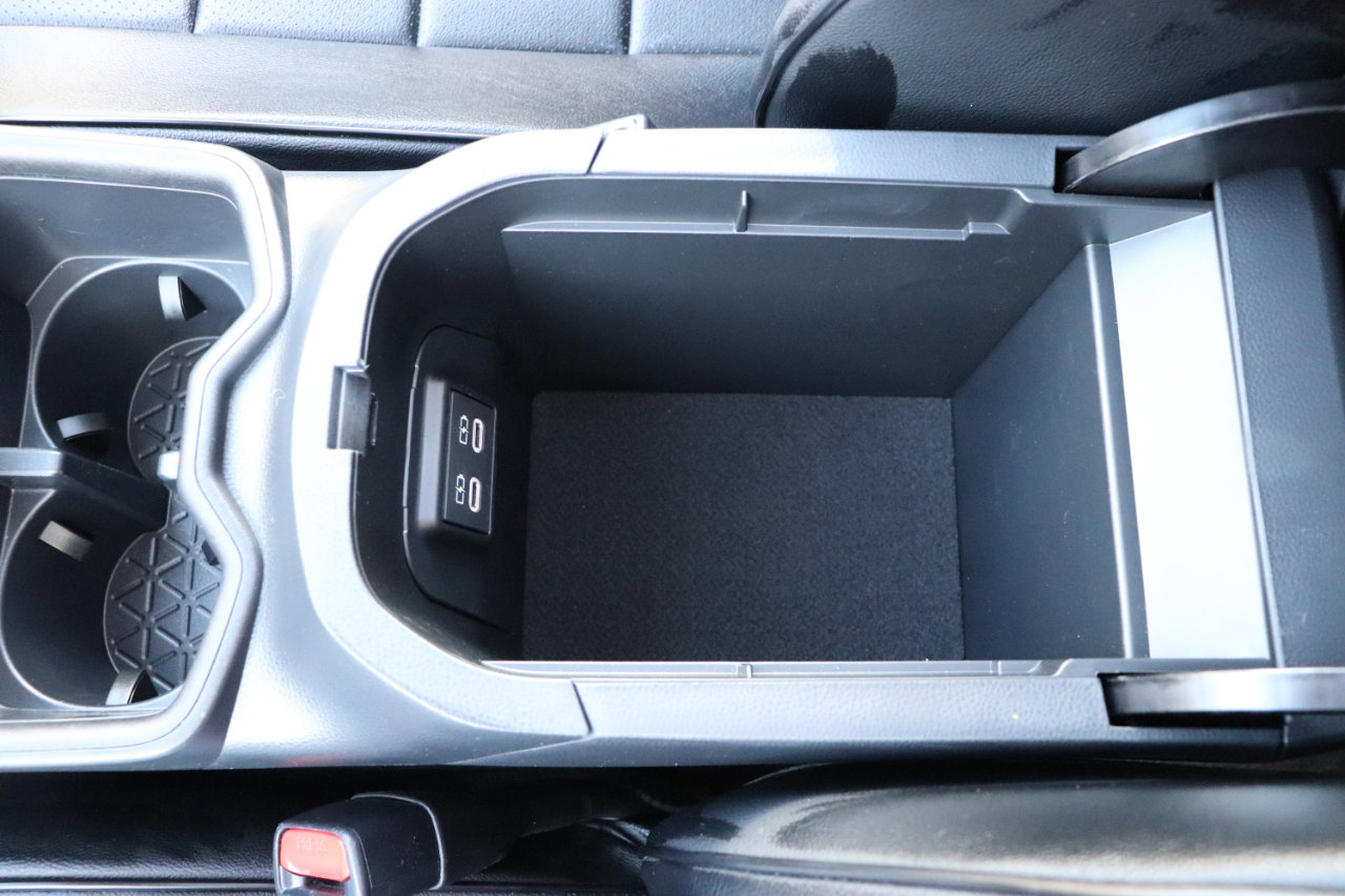 Used 2025 Toyota RAV4 XLE image 39
