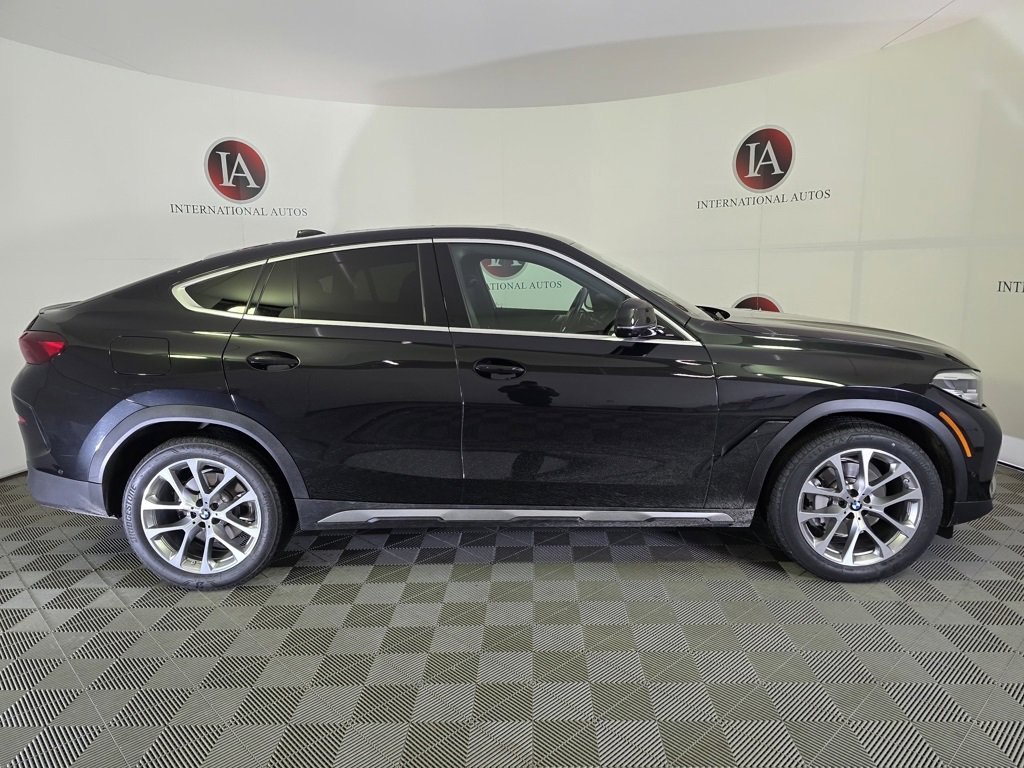 Certified 2023 BMW X6 xDrive40i w/ Premium Package image 3