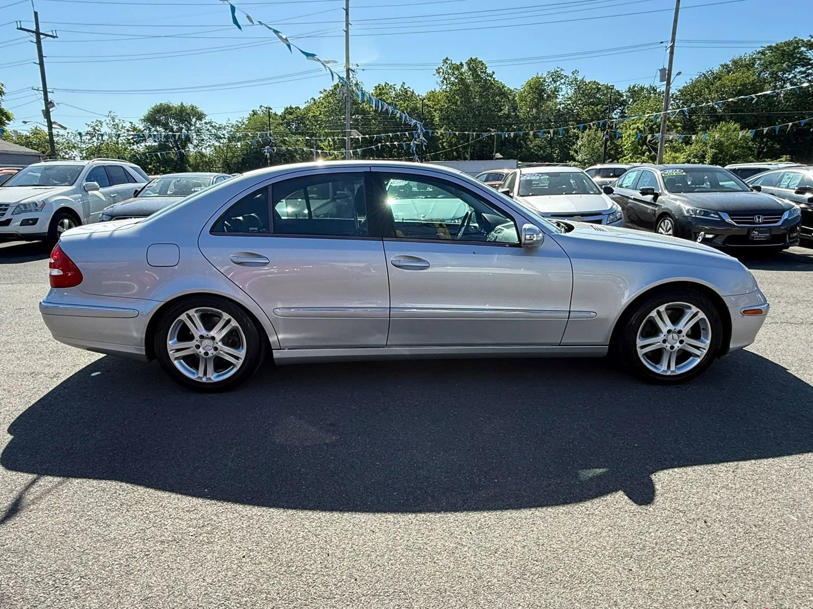 Used 2004 Mercedes-Benz E 500 4MATIC Sedan image 12