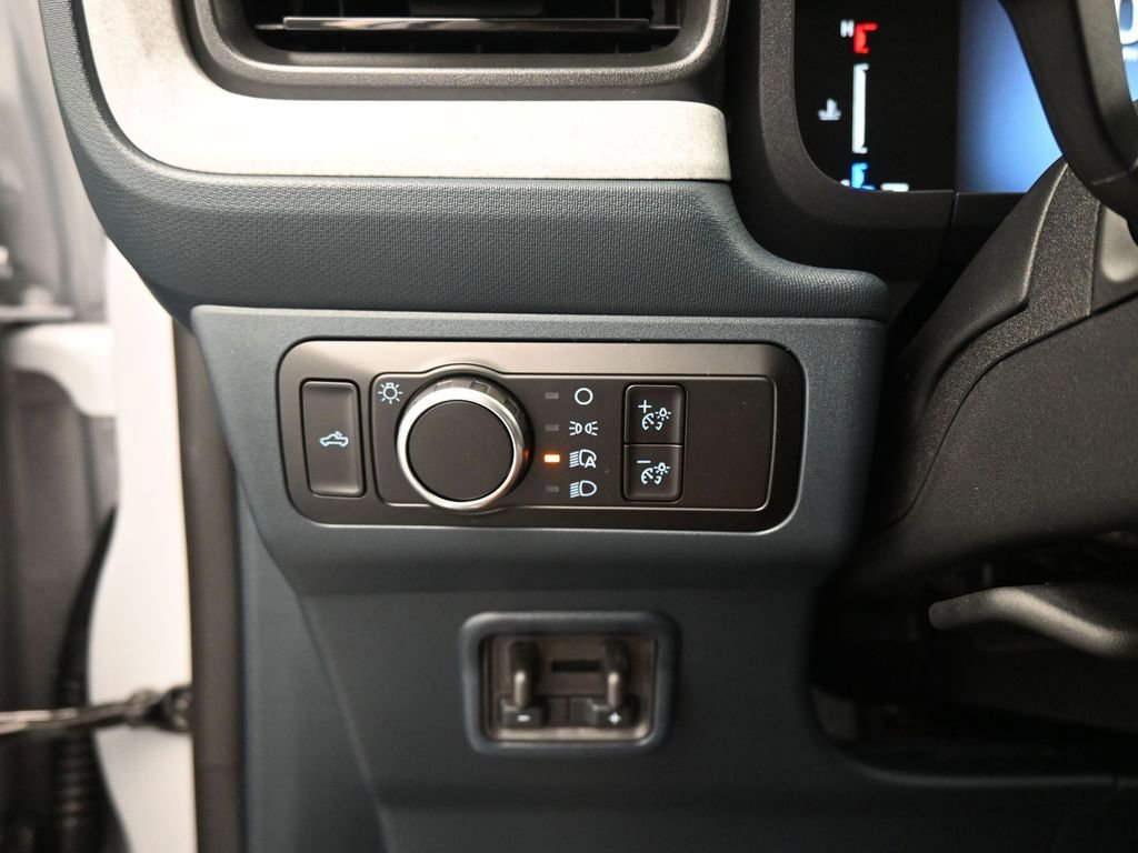 New 2025 Ford Maverick XLT w/ XLT Luxury Package image 13