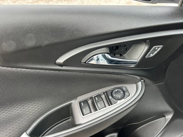 Used 2024 Chevrolet Malibu LT image 33