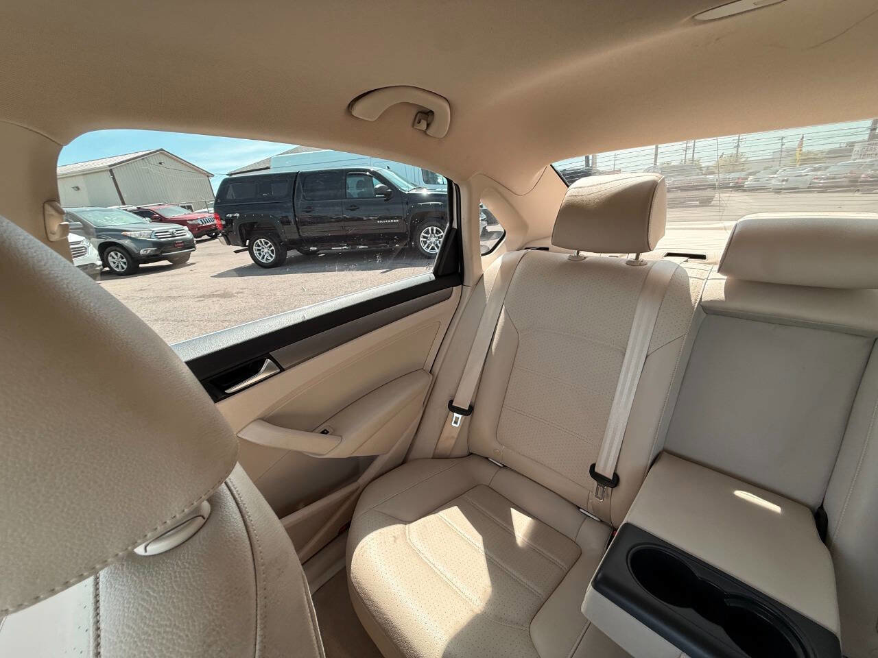 Used 2014 Volkswagen Passat TDI SE FWD image 46