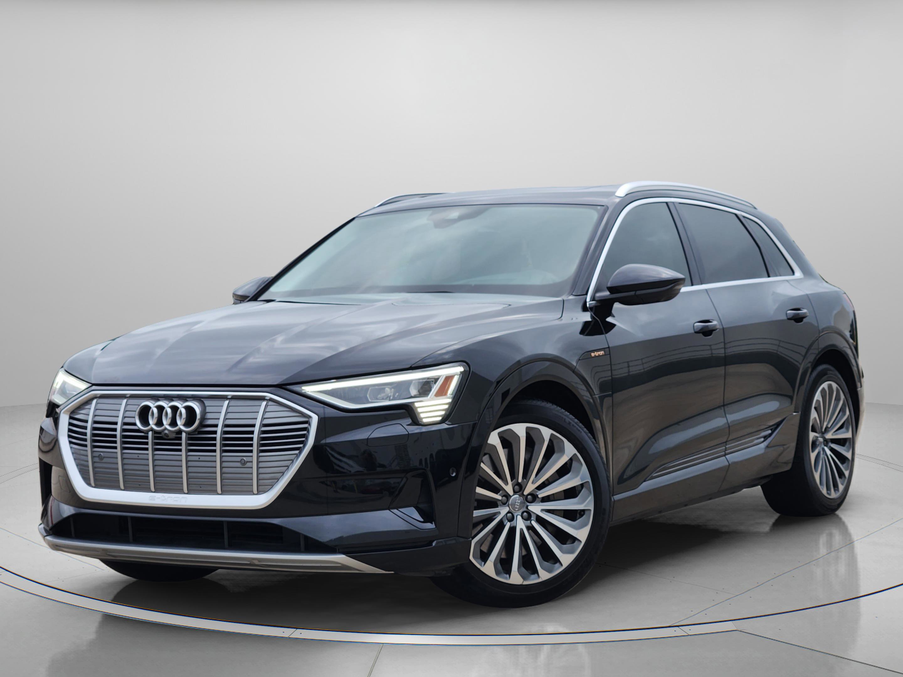 Used 2019 Audi e-tron Prestige w/ Prestige Package