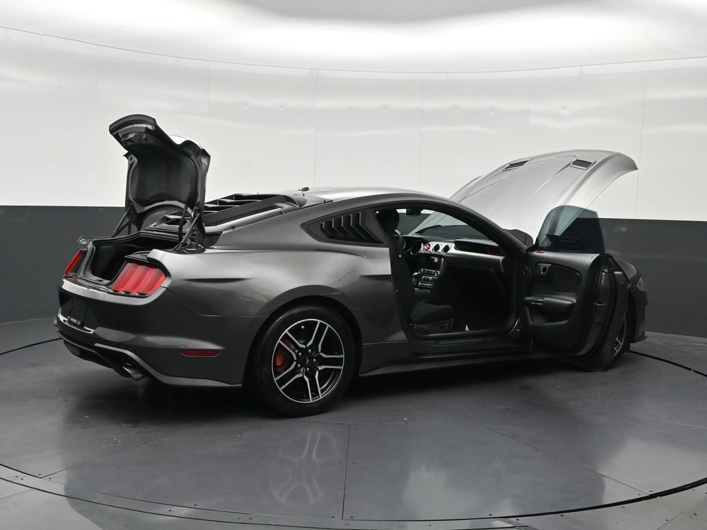Used 2020 Ford Mustang Coupe w/ Equipment Group 101A RWD image 30